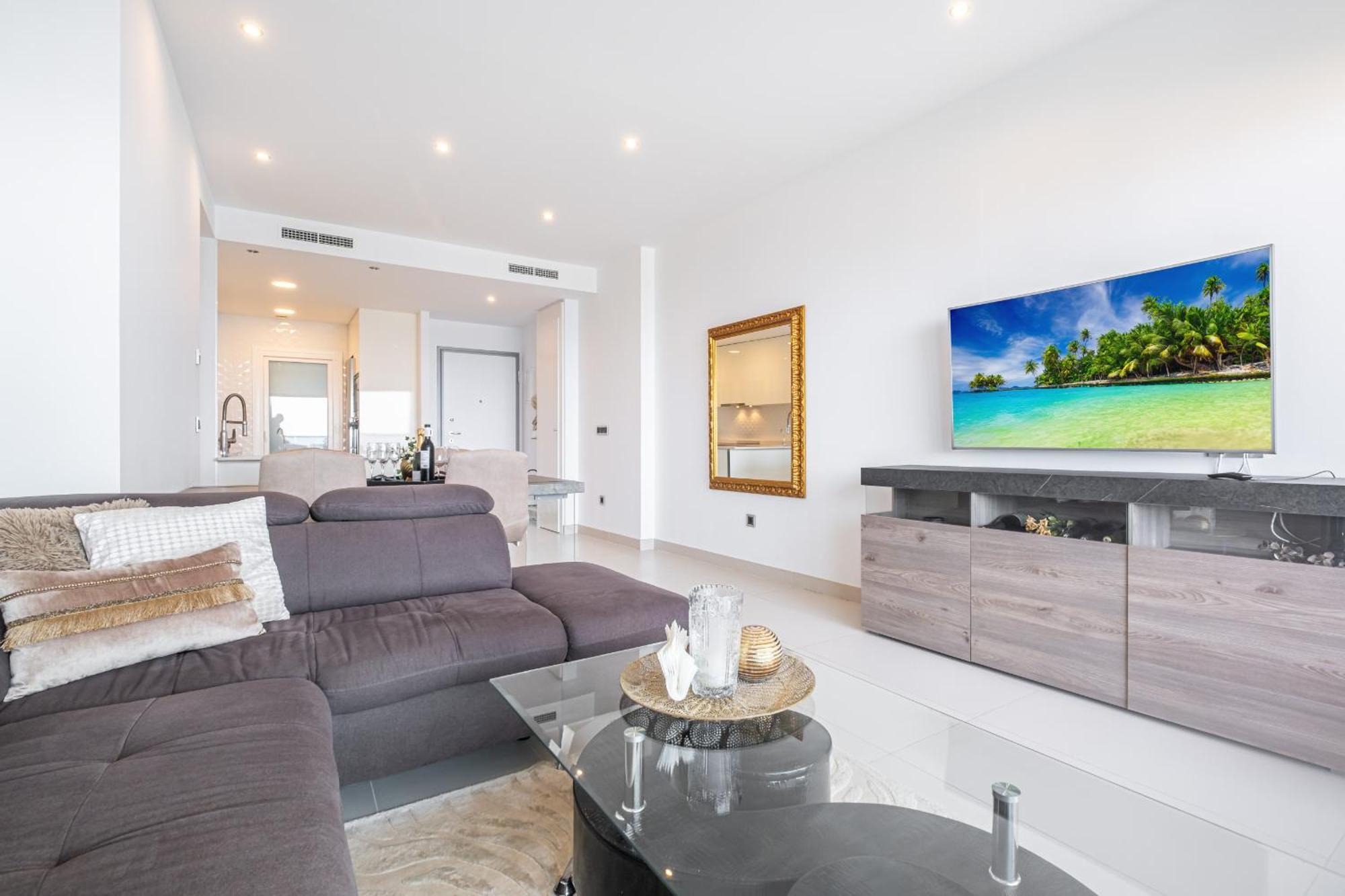Sunset Drive 9-18 Poniente Apartment