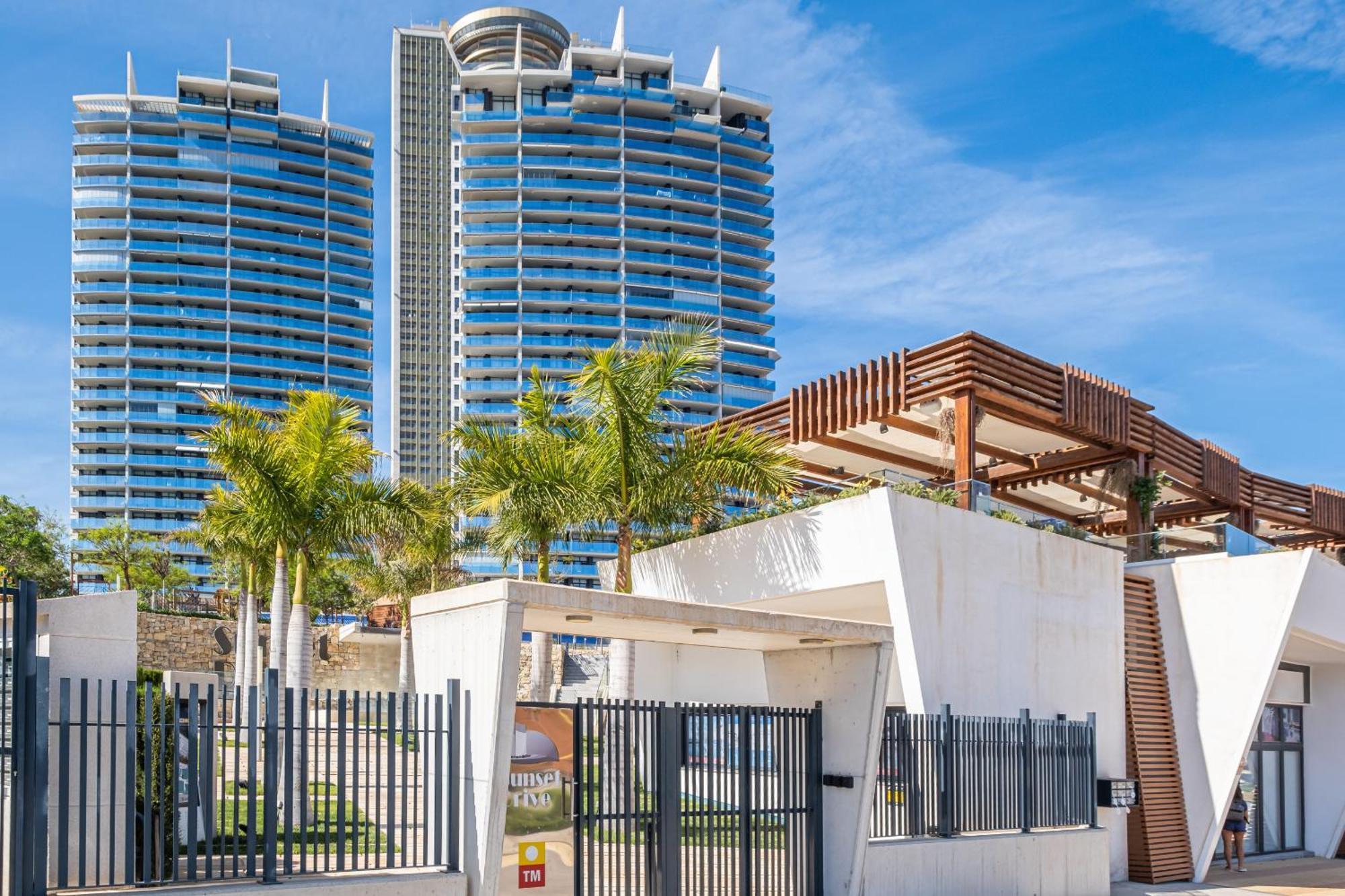 Sunset Drive 9-18 Poniente Appartement *